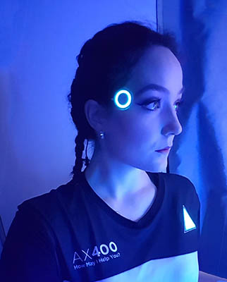 Cosplayer as a Detroit:Become Human android